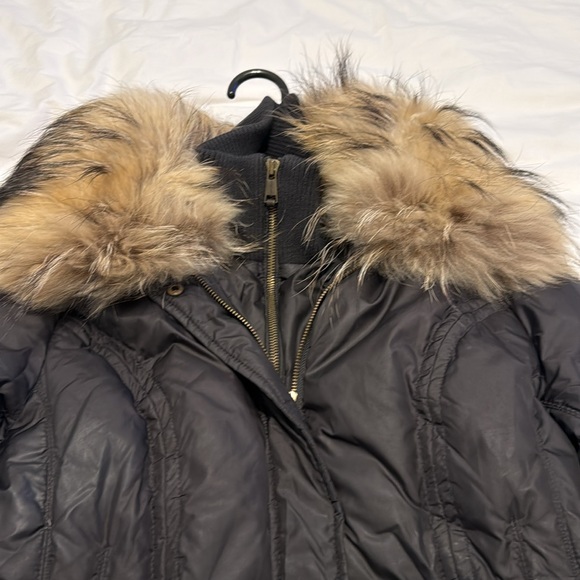 Andrew Marc Women’s Puffer Parka Coat with Real Fur Collar, Size: S - Picture 5 of 11